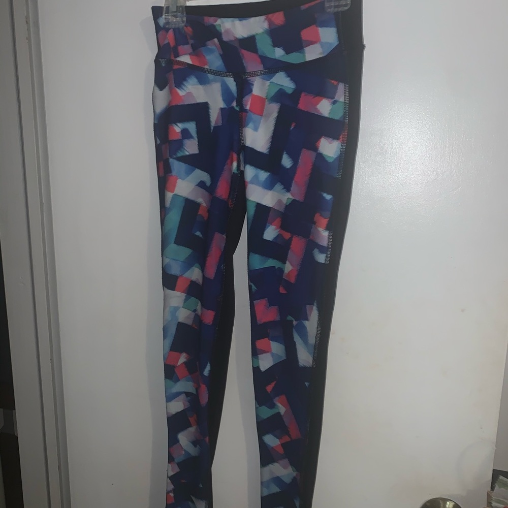 Multicolored work out leggings, worn once